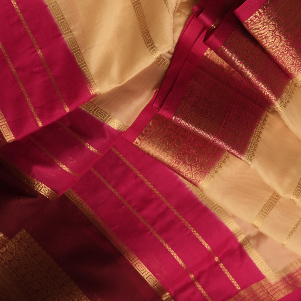 Kaveri- Pearl White