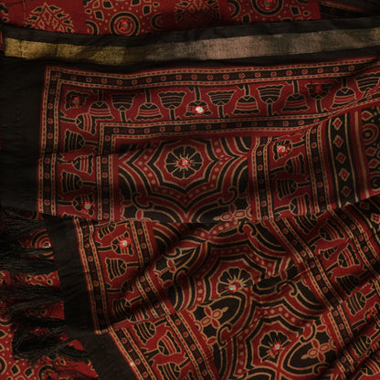 Chandani- Black and red pallu