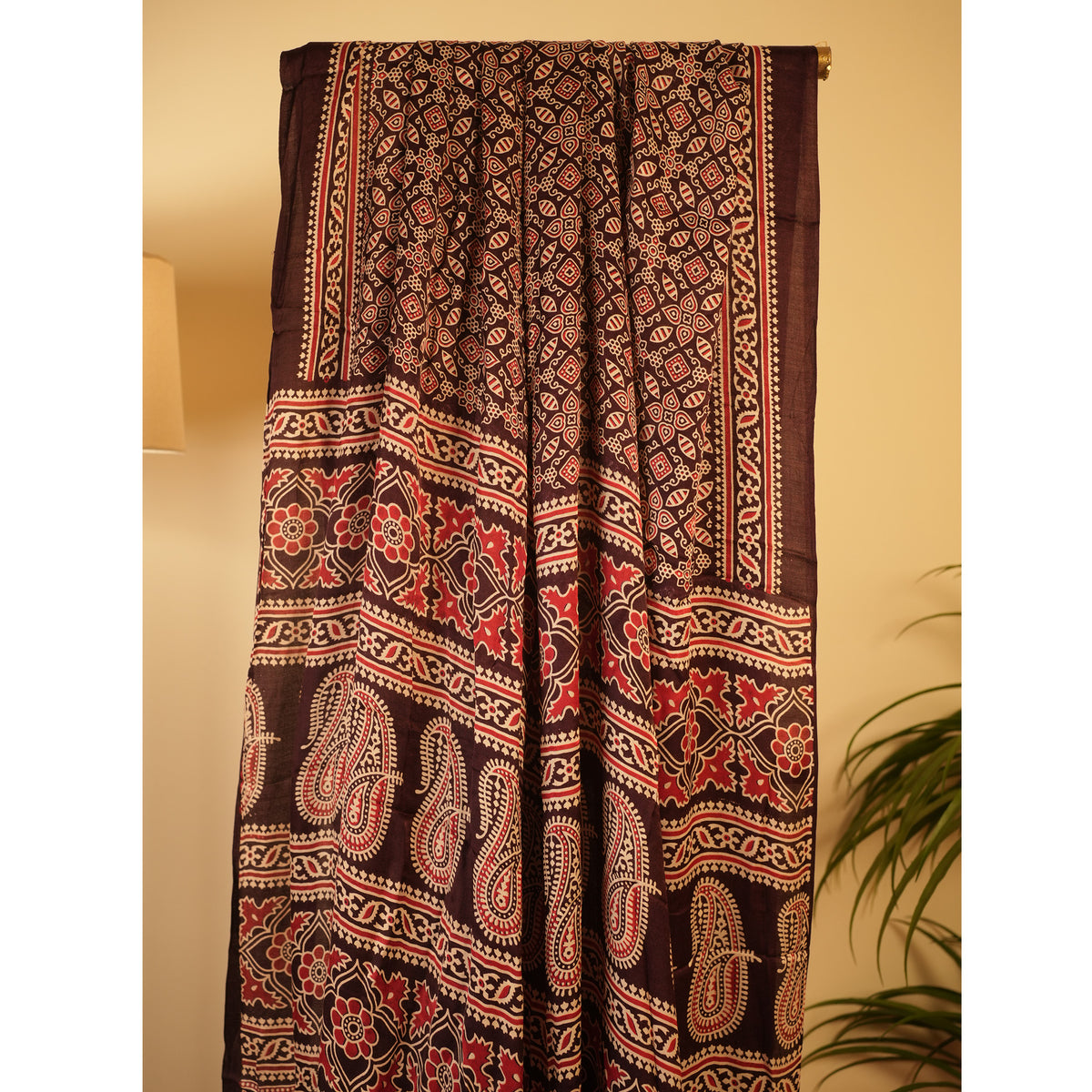 Noor- Jamuni-Phooldaar